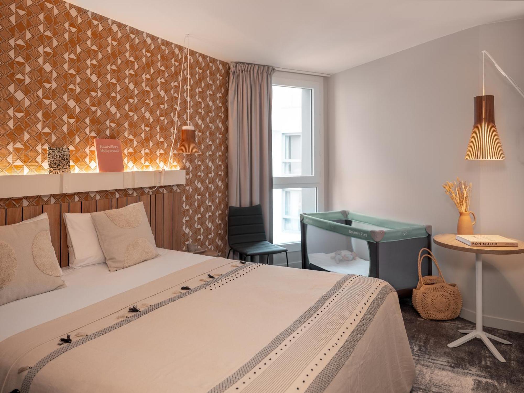 Ibis Paris Gare Montparnasse Catalogne Hotell Exteriör bild