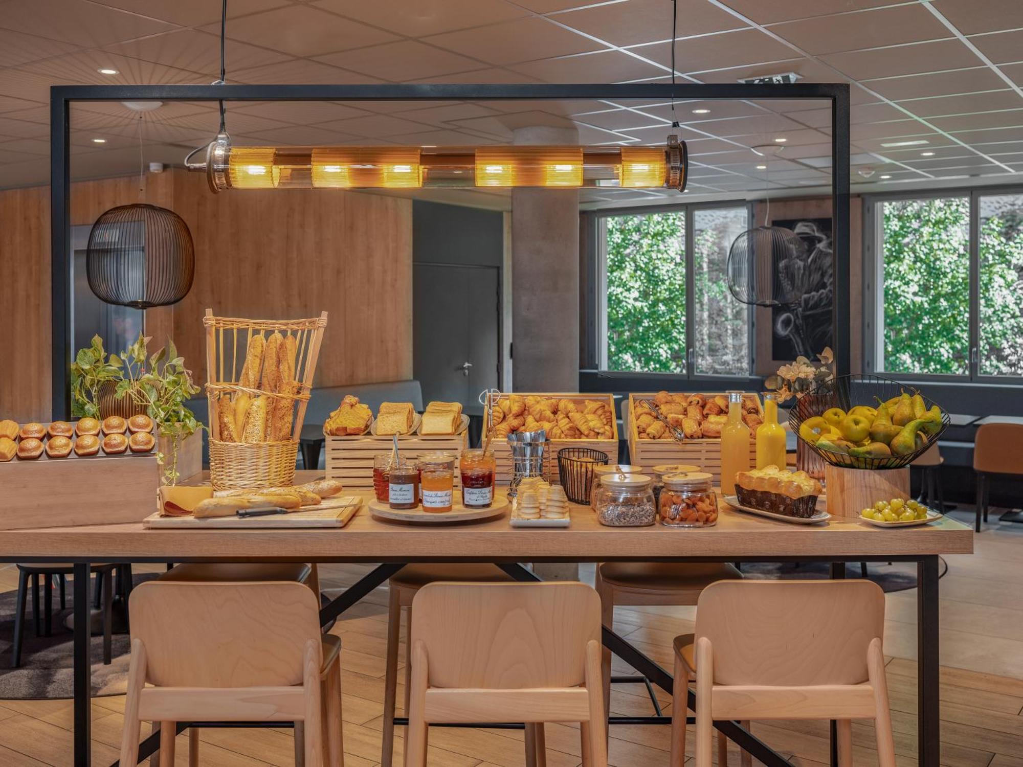 Ibis Paris Gare Montparnasse Catalogne Hotell Exteriör bild