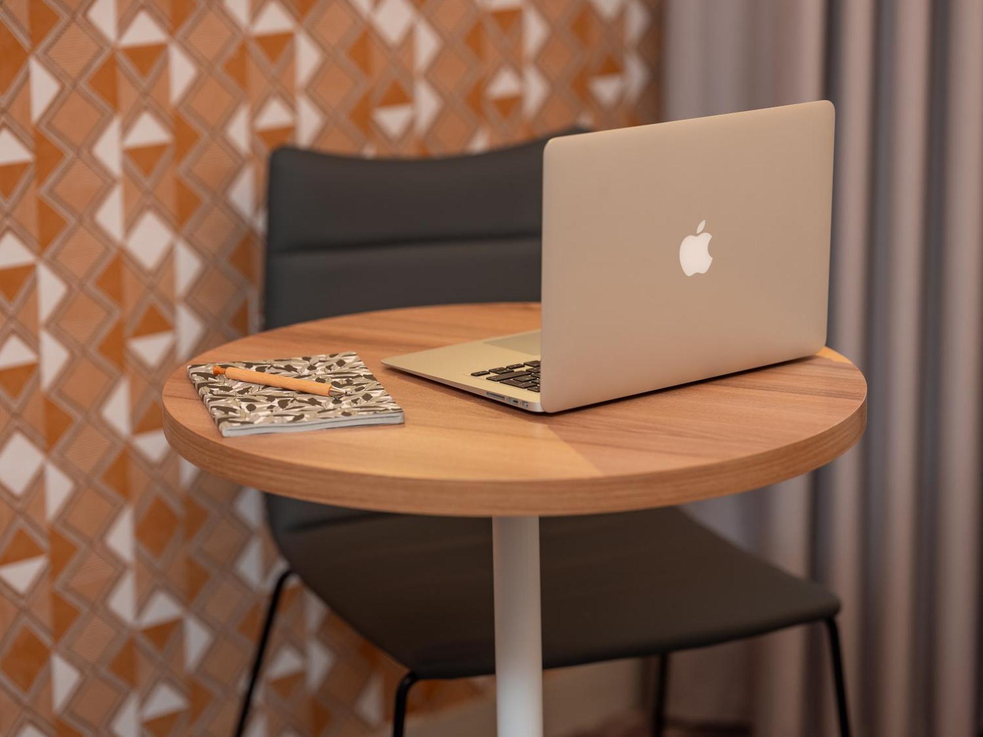 Ibis Paris Gare Montparnasse Catalogne Hotell Exteriör bild