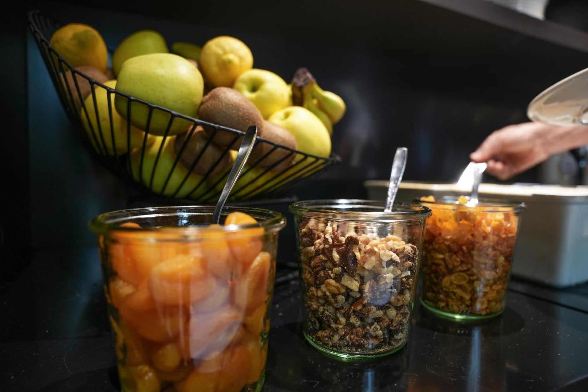 Ibis Paris Gare Montparnasse Catalogne Hotell Exteriör bild